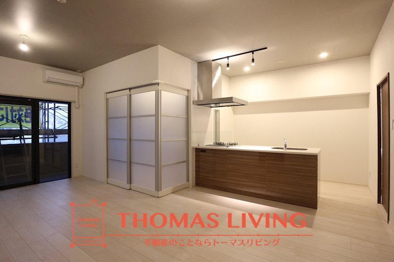 LEGEND157 リビングの写真です。