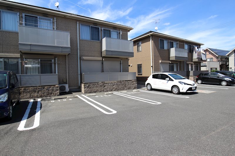 駐車場も停めやすいですね