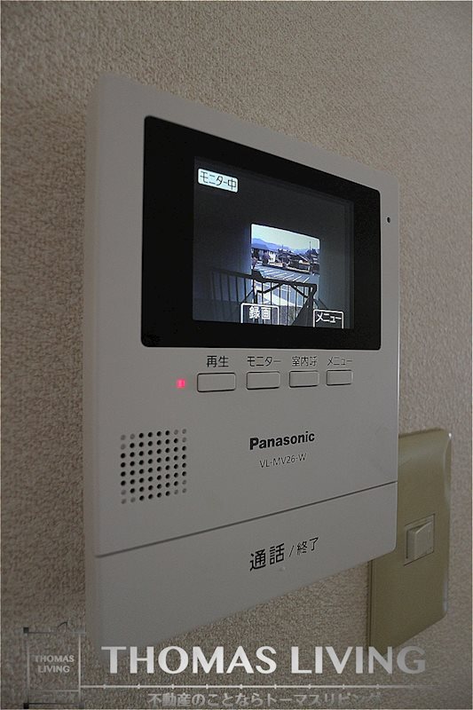 ヴィラ・サンロイヤル C棟  来客者が確認できるモニター付きインターフォンです。