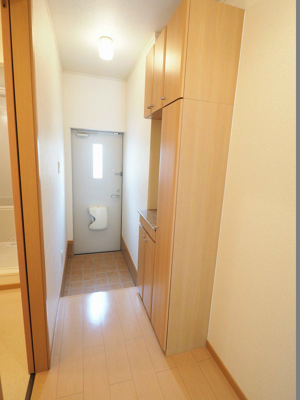 Sone Apartment　Ｂ棟 シューズボックスも大きめサイズ！