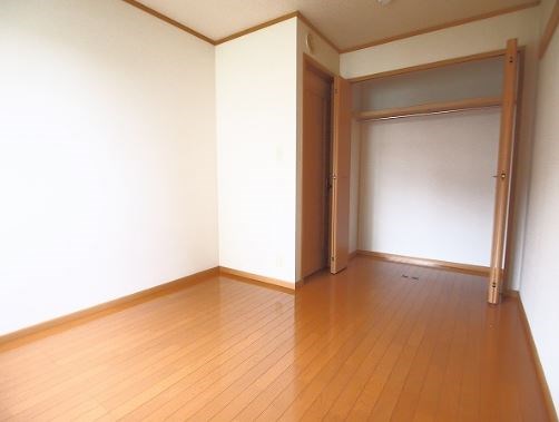 サンリットヒルズA 収納