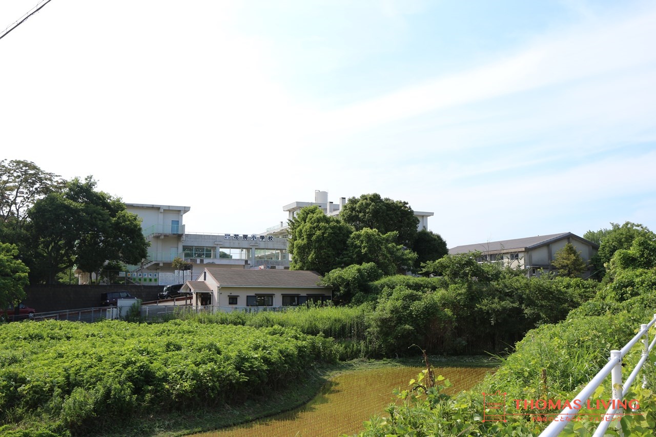 ノートル アージュ ローズ A棟 北九州市立花房小学校