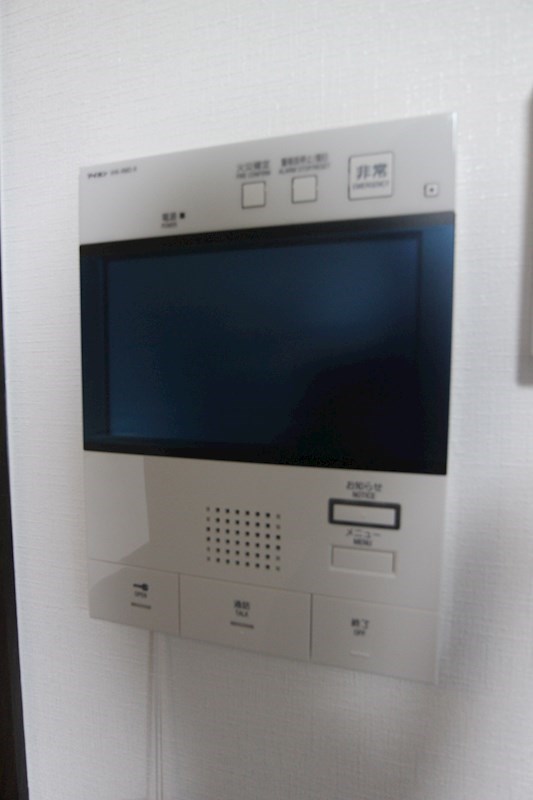 ニューガイアソラーレ下曽根  ※別号室の間取りの違う写真です。