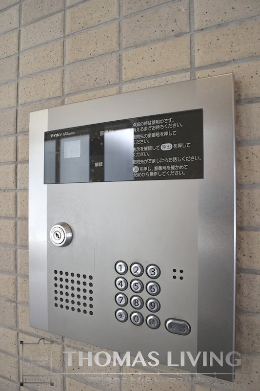 クレアヒルズ浅生 オートロックが備わっています。