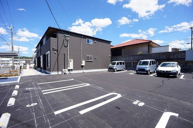 アウローラＪ＆Ｓ 駐車場