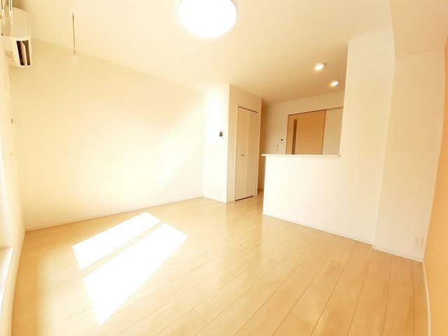 スプリング・外園A ※別号室の写真です。