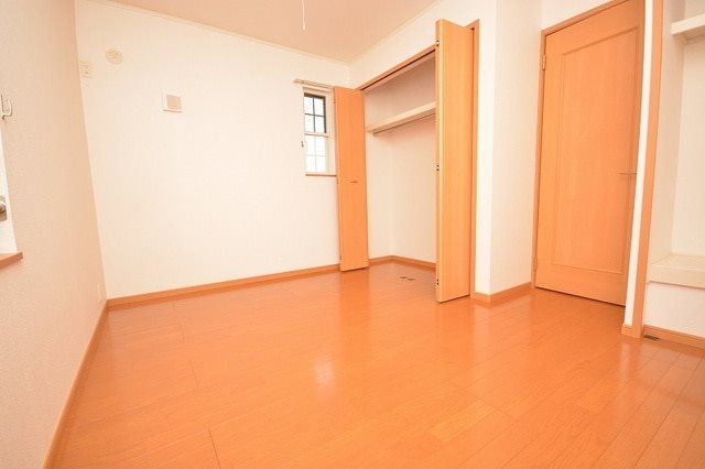 プラスパーⅠ ※同タイプのお部屋の写真になります。