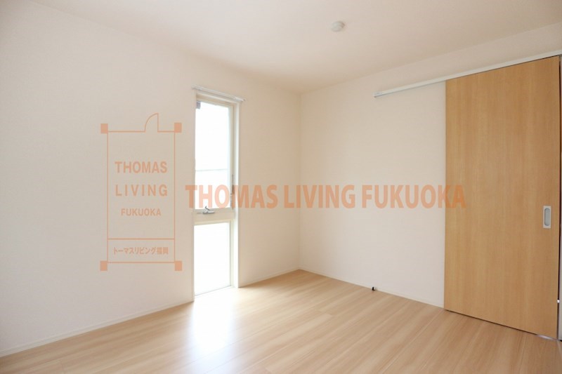 Central Park三ヶ森 このお部屋は中部屋なので、側面の窓が無くなります。
