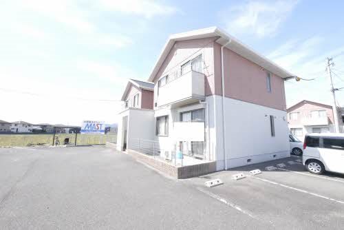 メゾン　エクレールB棟 2台無料