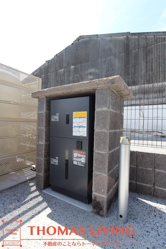 プランドール壱番館 不在時も安心の宅配BOX。