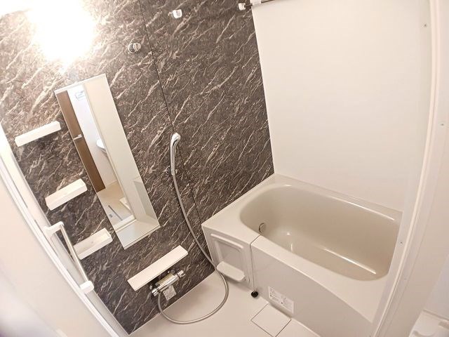 POPORA V バス・シャワールーム