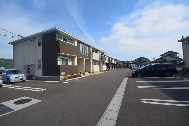 グレイスE　Ⅰ 駐車場
