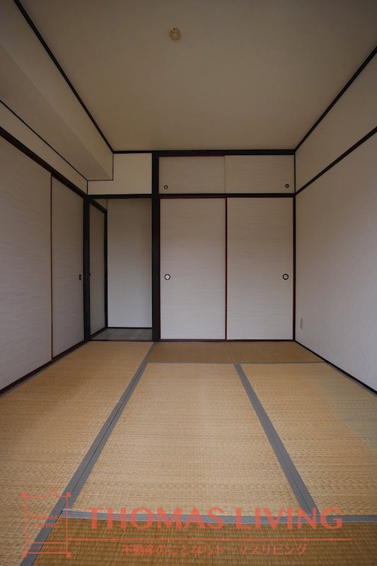 シャトー沖台  ※写真は別の部屋になります。