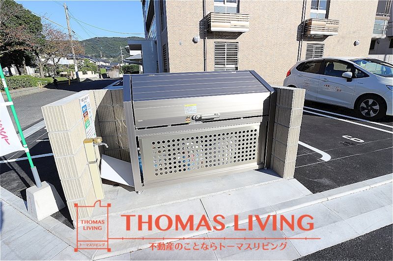 ドエルコート鴨生田 敷地内ゴミ捨て場