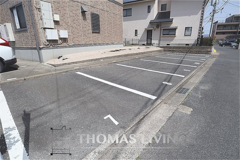 セジュール学園台 駐車場