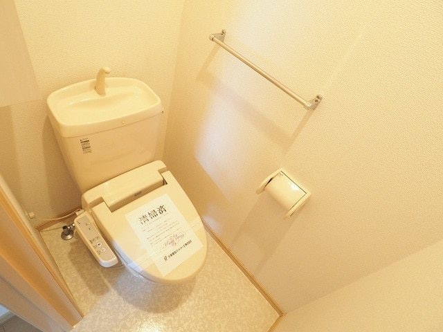 ソレアード中曽根　E棟 トイレ