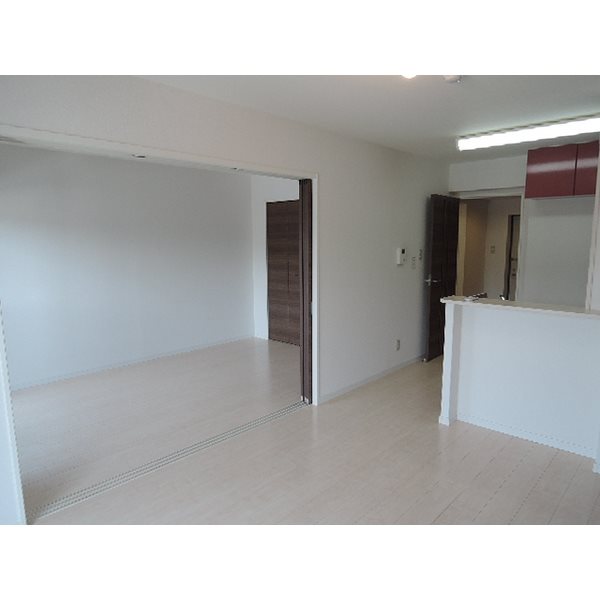 プレステージ嵐山Ⅱ リビング