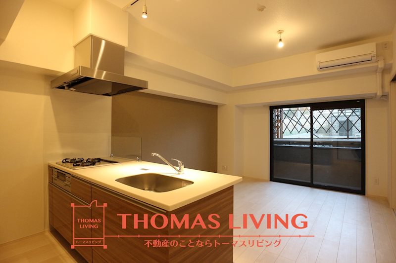 LEGEND157 リビングの写真です。