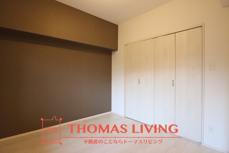 LEGEND157 リビング横の洋室です。