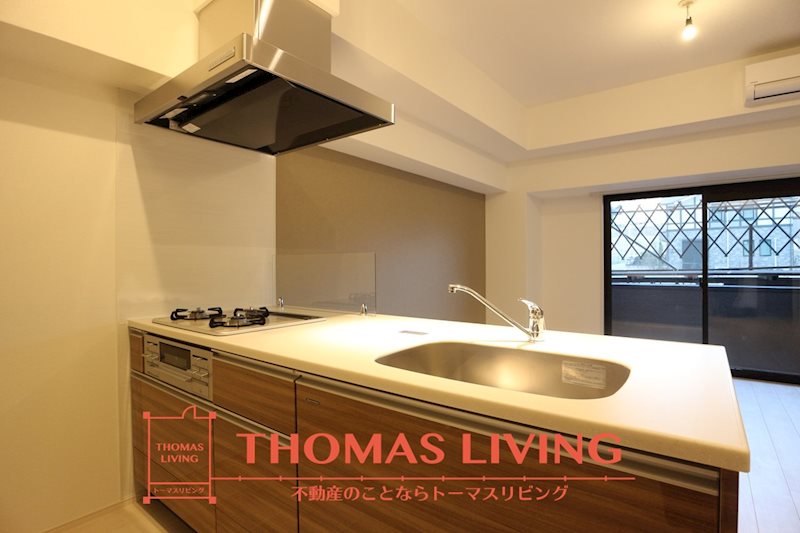 LEGEND157 広々とした調理スペースが魅力的ですね。