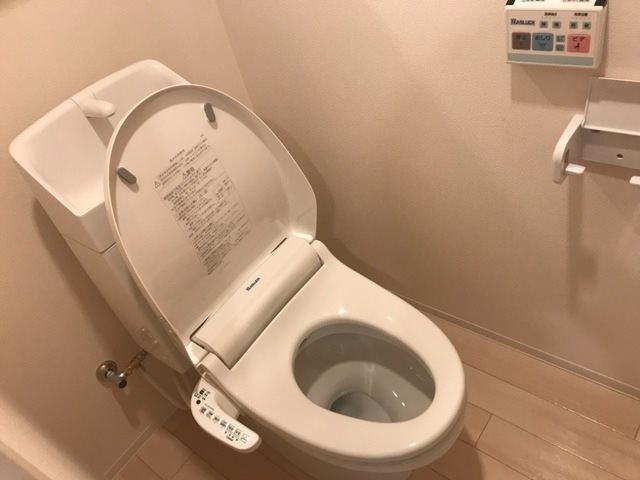 シャイン　ハピネス  トイレ