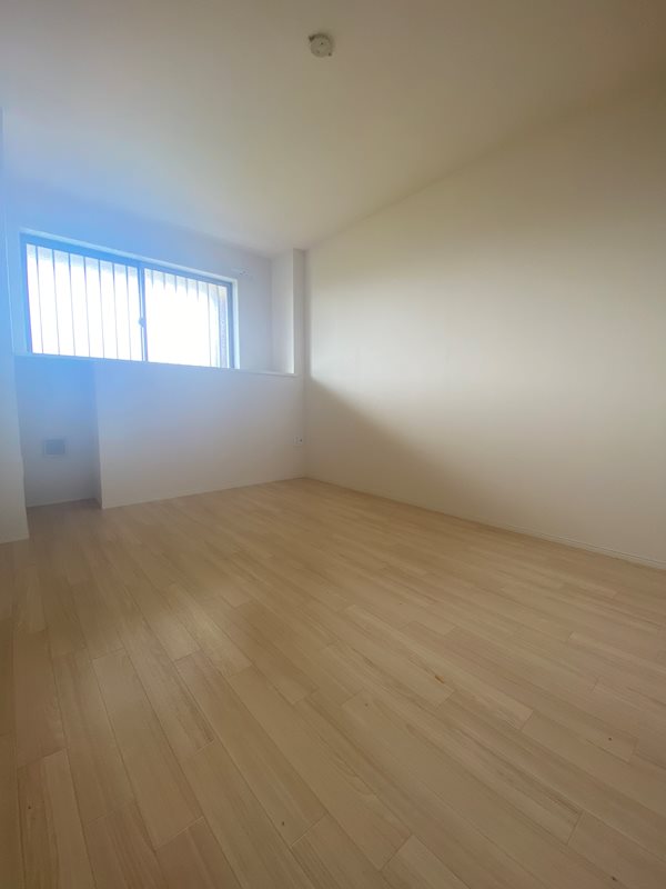 グローリアス行橋Ⅳ  ※別号室の写真です。ベットも充分に置ける広さです！