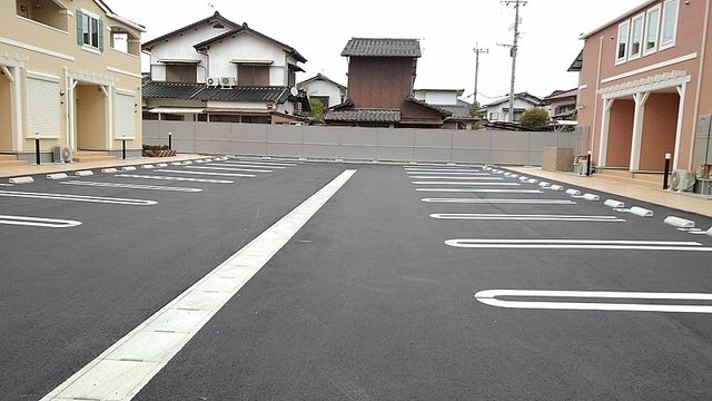 サニーブリーズ行事　B棟  駐車場