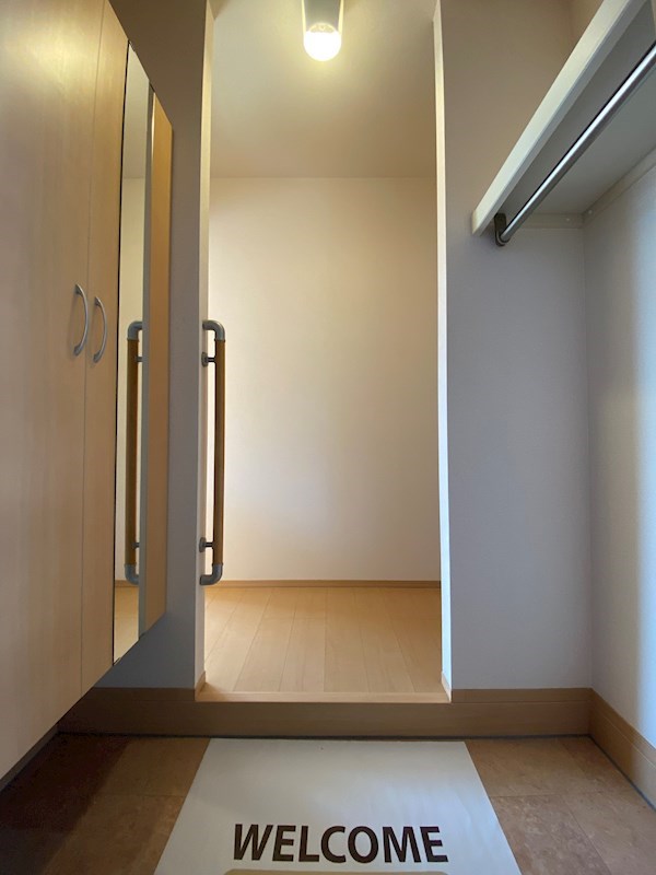 エスポワール祇園Ｂ棟  玄関収納あり