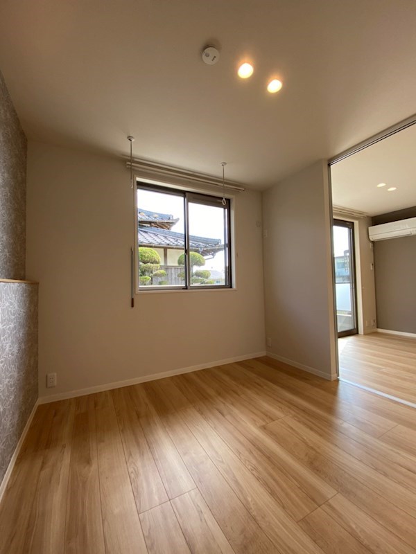 イーグルヴァン ※写真はサンプルです。