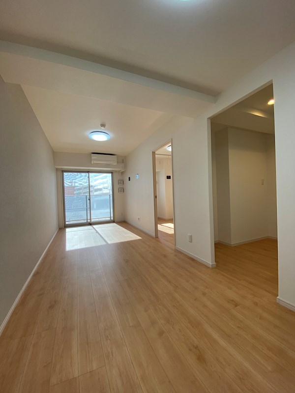 テゾーロ行橋 203号のサンプル画像です。