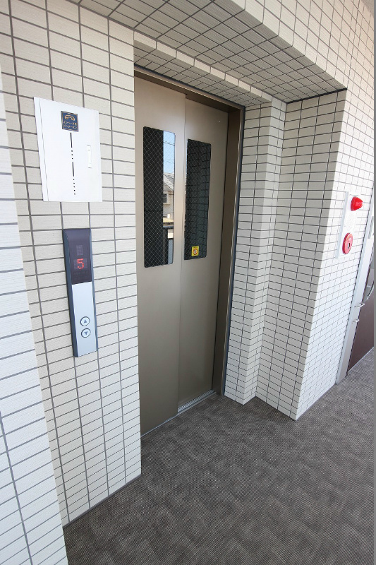 シャインプラス エレベーターもあります。