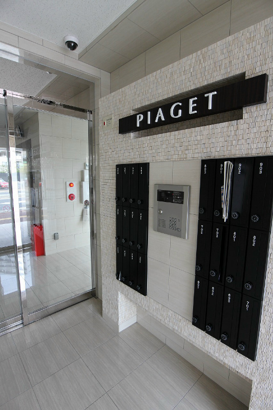 PIAGET もちろんオートロック付きです。