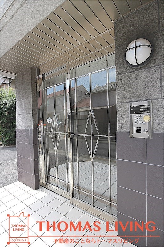 フリーアメニティONE 安心と安全のオートロックです。