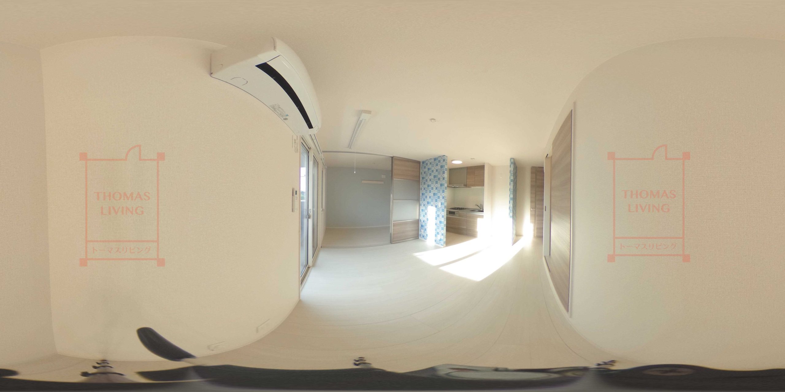 壁紙や床色が実際のお部屋と異なる場合もあります。ご注意ください。