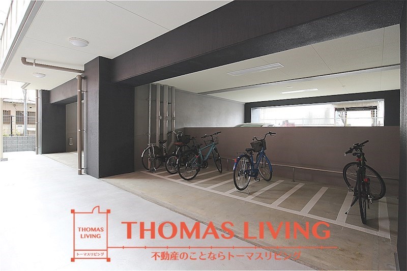 サンシャインタワー陣原 駐輪場