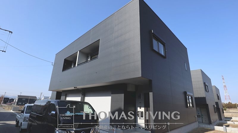 ラグナ・セカGarage03  ※建築中のため、同シリーズの写真をご参照ください。