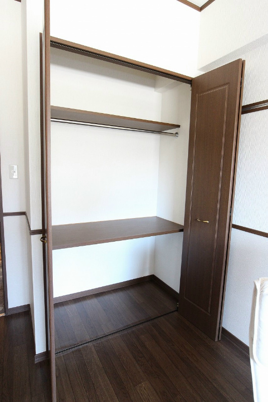 福岡県北九州市戸畑区中原西２丁目 収納