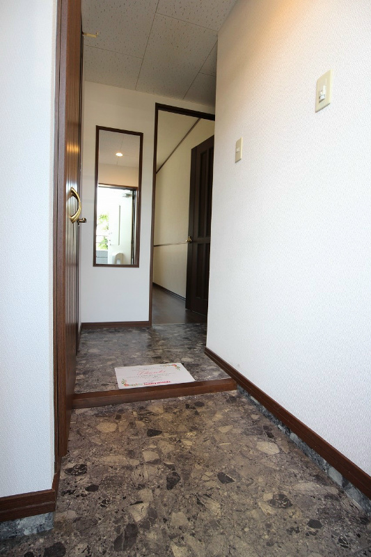 福岡県北九州市戸畑区中原西２丁目 玄関