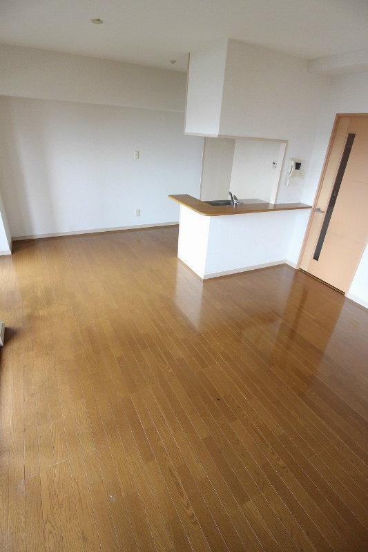 REZIA小倉 同マンション別号室参照