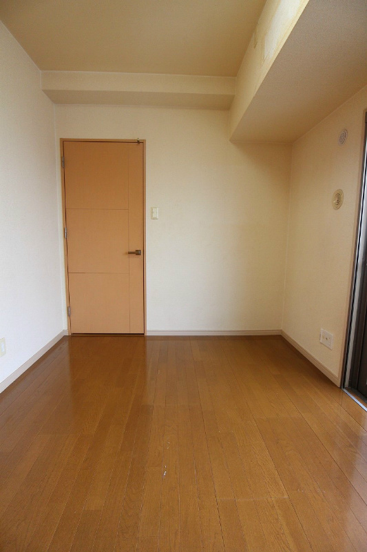 REZIA小倉 同マンション別号室参照