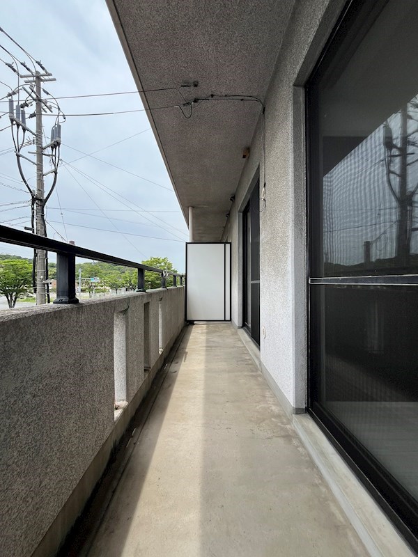 学園台ビル ベランダ