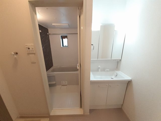 アーバンコート南行橋　A棟 洗面所