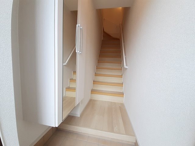 アーバンコート南行橋　A棟 玄関