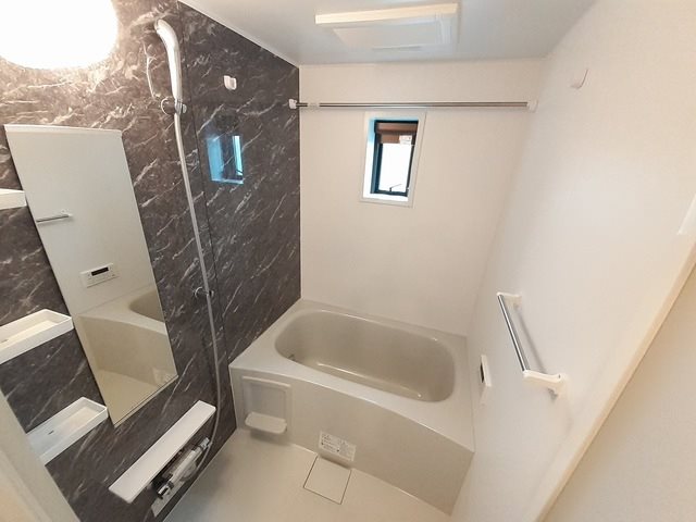 アーバンコート南行橋　A棟 バス・シャワールーム