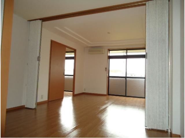 ビアン・フォンティーヌ 広々使えるリビング