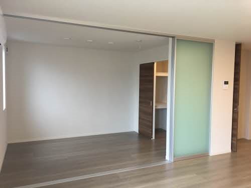 エメラルドタワー　B棟 ベッドルーム