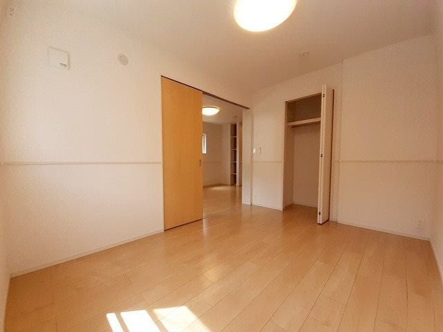 ヴィラルーチェ　C棟 収納