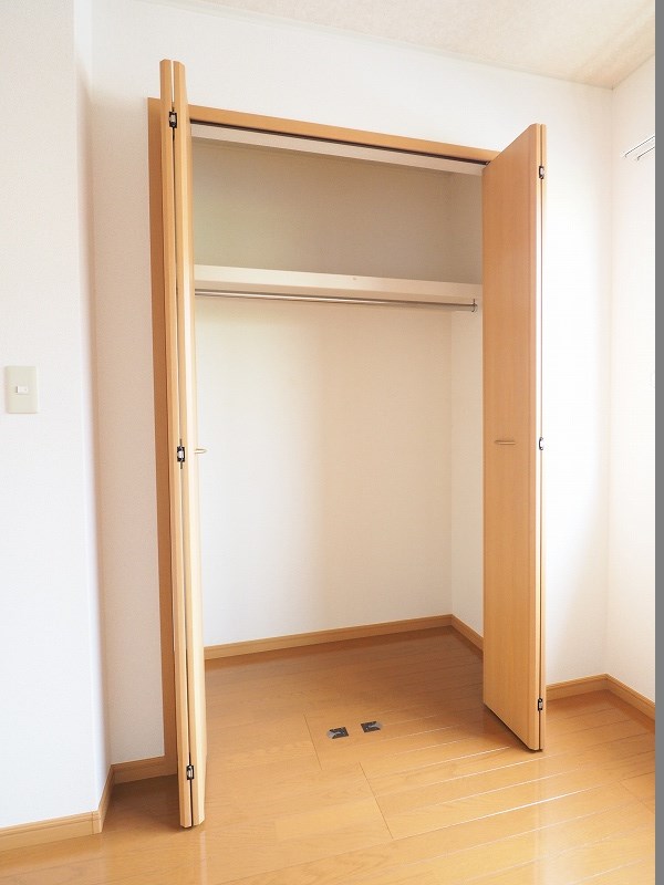 ボヌール美夜古泉　Ｂ棟 収納