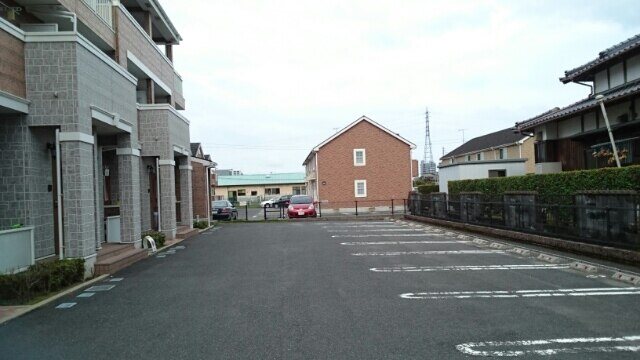 アヴァンツァートヴィレッジ　Ⅱ  駐車場