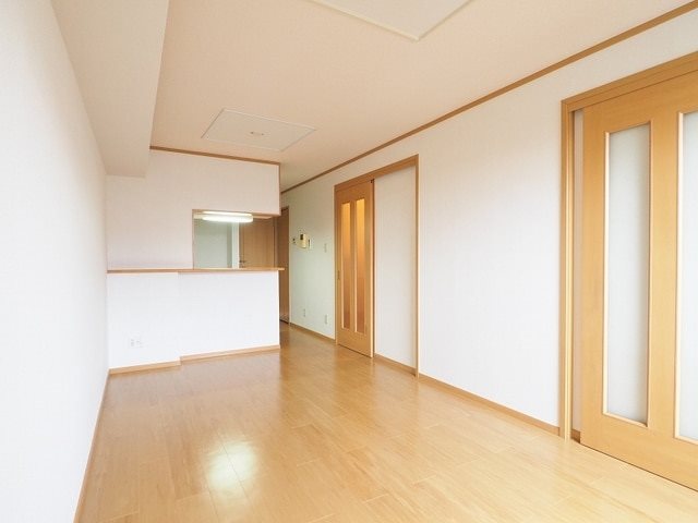 アヴァンツァートヴィレッジ　Ⅱ  リビング